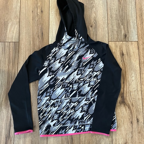 Under Armour Other - Nike dri fit hoodie
